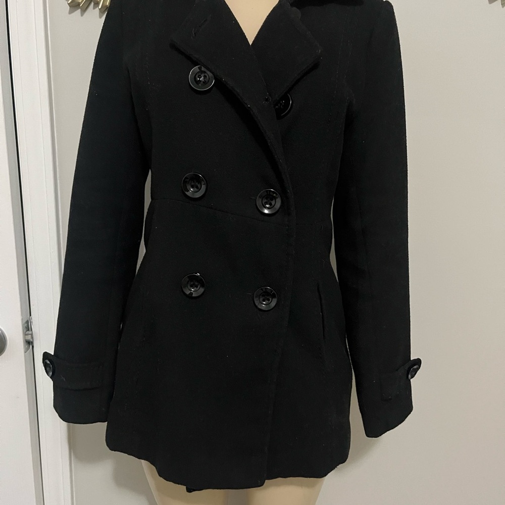 Elegant Black Double-Breasted Women's Coat